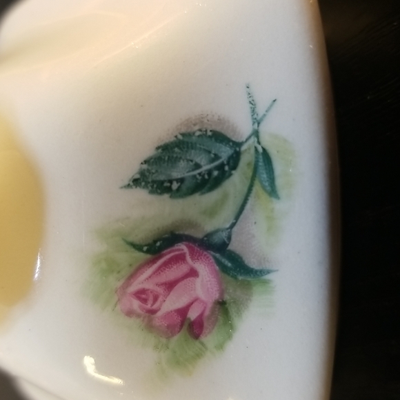 Gold trimmed Rose Creamer and Sugar - Picture 13 of 13